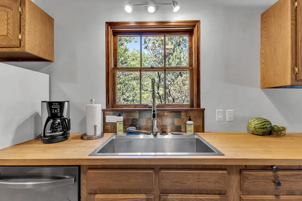 25465 Seneca Drive, Idyllwild, California 92549 home-pic-22